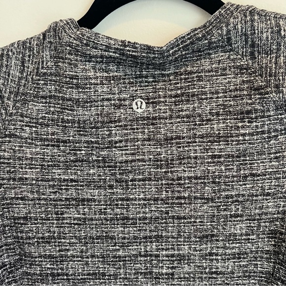 Lululemon Extra Mile Long Sleeve Running Luon Ringspun Denim Black White | 6 - Picture 11 of 11